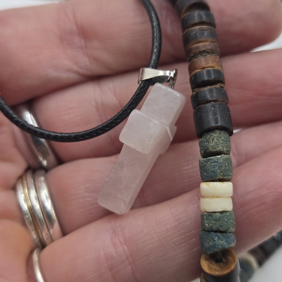 vintage Grunge necklace choker Leather Cord Rose Quartz Cross Puka Shell boho - Picture 5 of 7